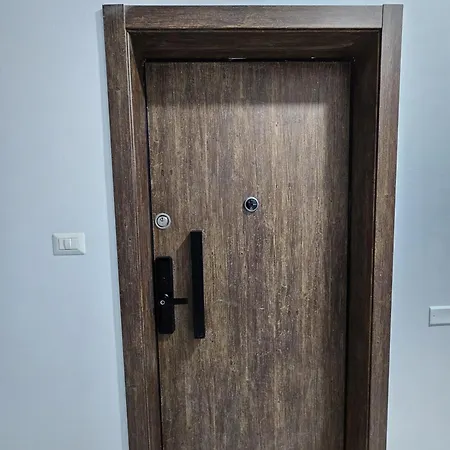 Apartament Eravision Yzberishti