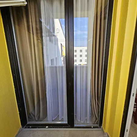 Apartament Eravision Yzberishti