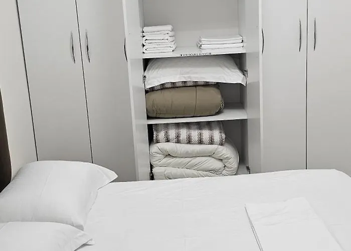 Lägenhet Eravision Yzberishti